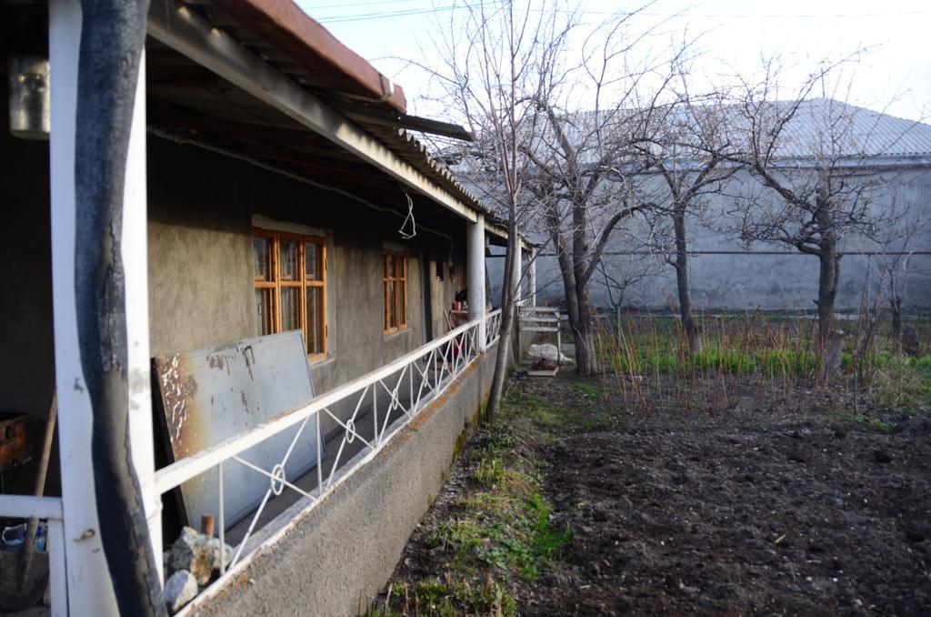 Barseghyan'S Guest House Vardenis エクステリア 写真