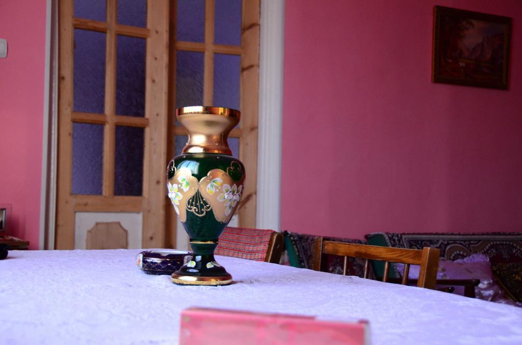 Barseghyan'S Guest House Vardenis エクステリア 写真