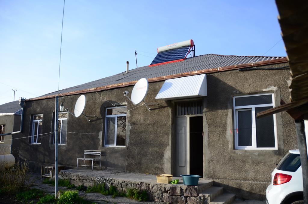 Barseghyan'S Guest House Vardenis エクステリア 写真